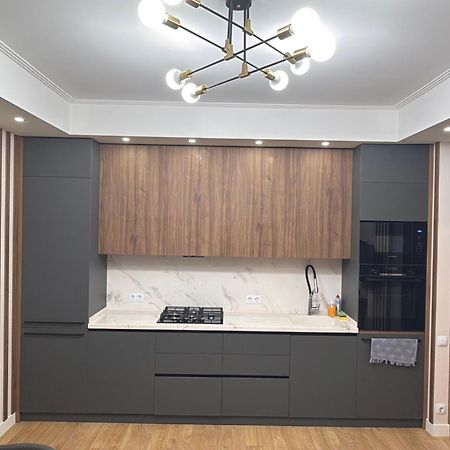 Tbilisi Hilton Apartment Esterno foto