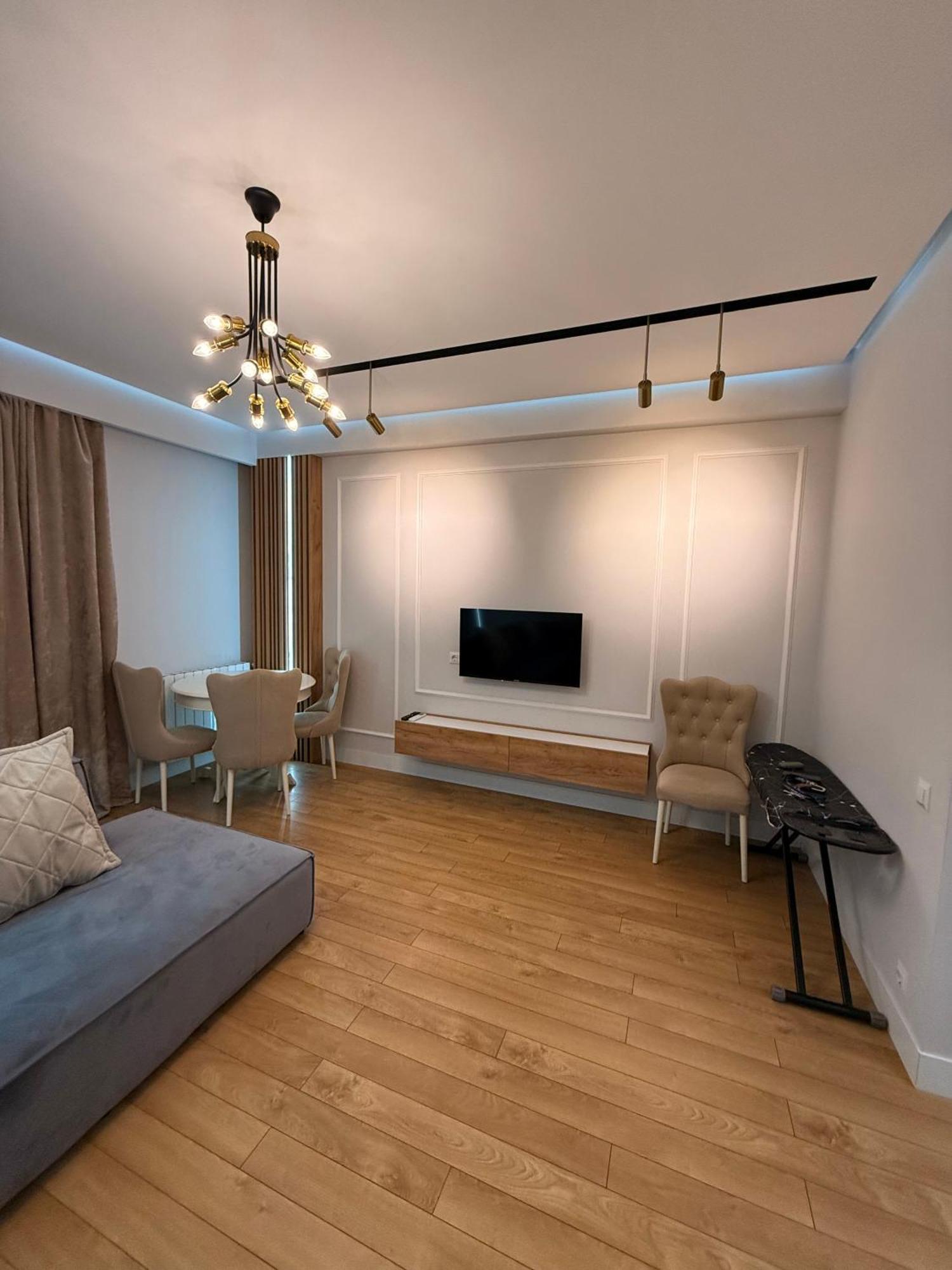 Tbilisi Hilton Apartment Esterno foto