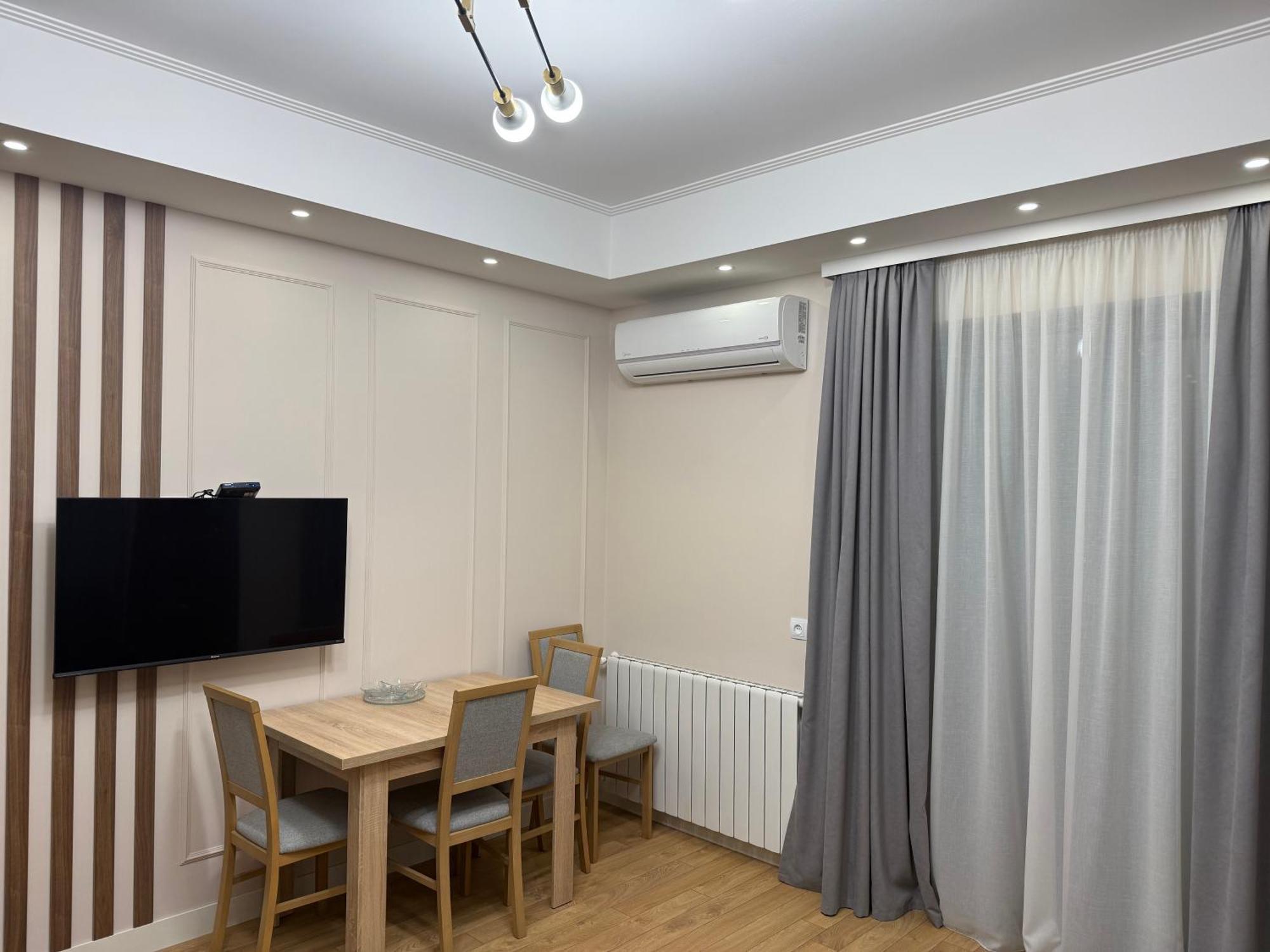 Tbilisi Hilton Apartment Esterno foto