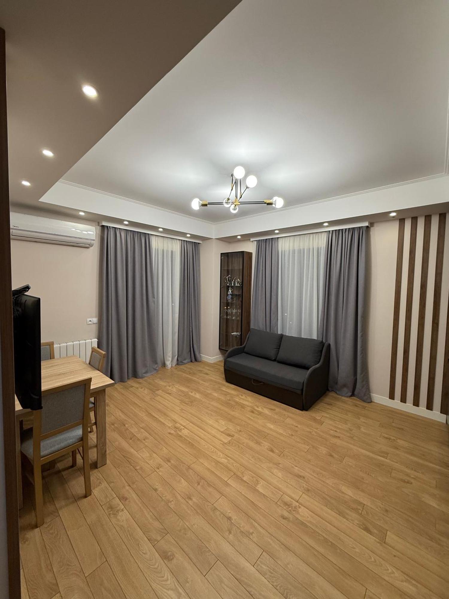Tbilisi Hilton Apartment Esterno foto